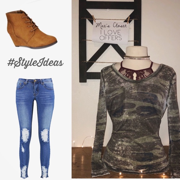 Z Supply Tops - Adorable Distressed look Camo Top